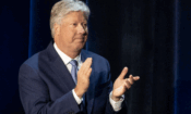 Four Gateway Elders Removed Over Sex Abuse Scandal <br>  <p style='font-size:18px;line-height: 1.2em;'>Robert Morris resigned over allegations he abused minor</p>